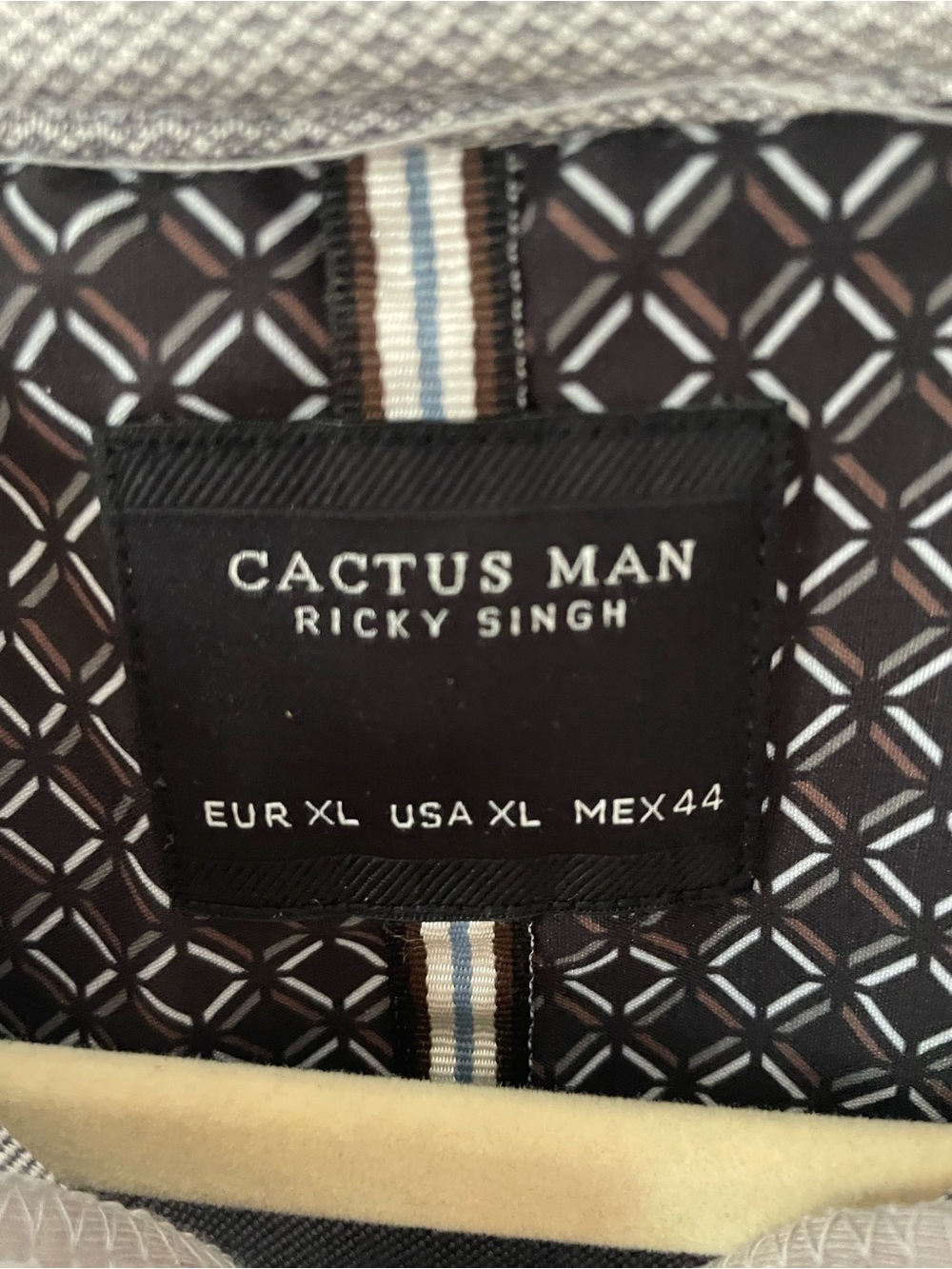 Men's cactus man zip up shirt